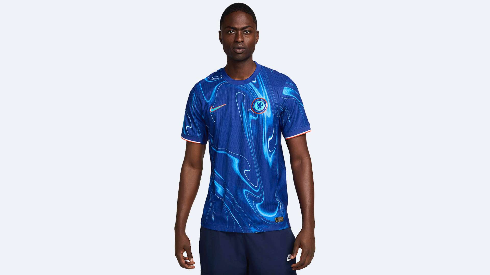 香港赛陈雨菲何冰娇晋级 李俊慧／刘雨辰横扫过首轮.